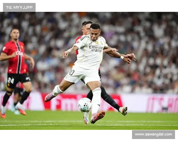 姆巴佩独特比赛风格如何塑造现代足球球队战术体系